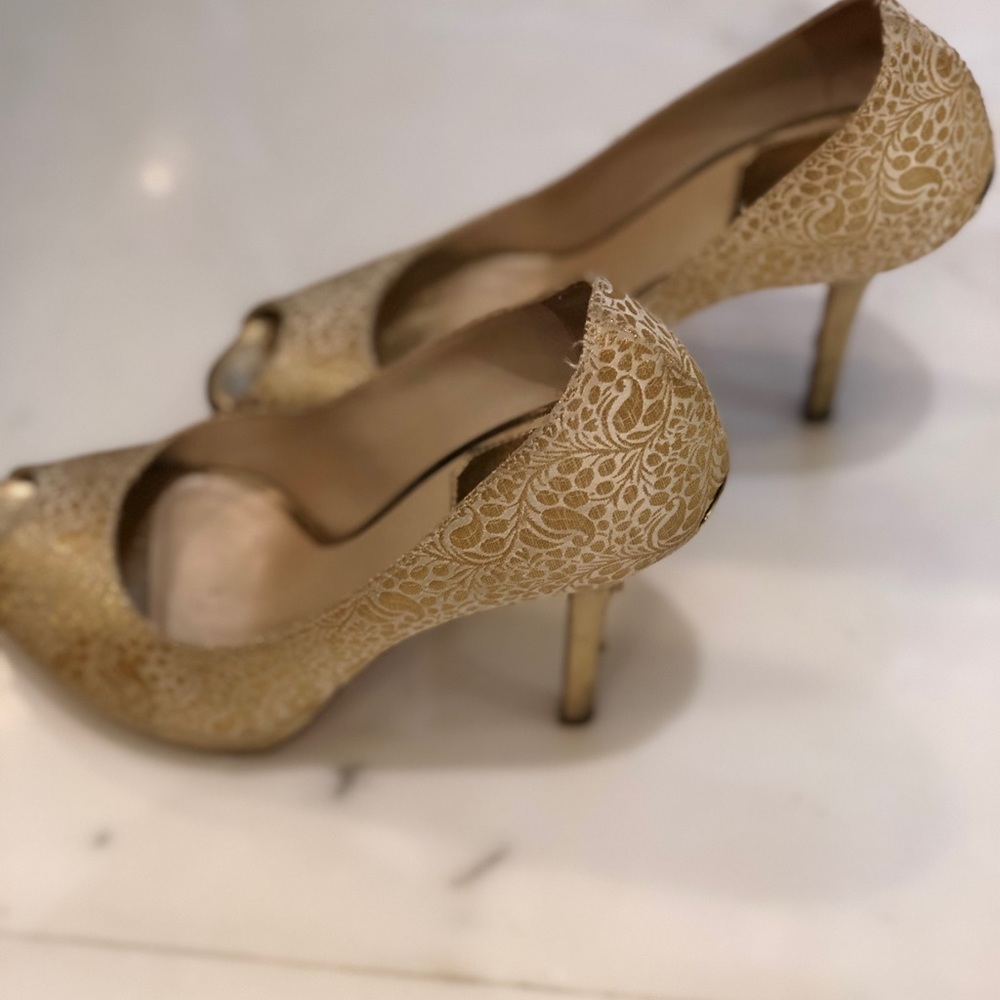 Christian Dior gold platform pumps - Picture 5 of 7